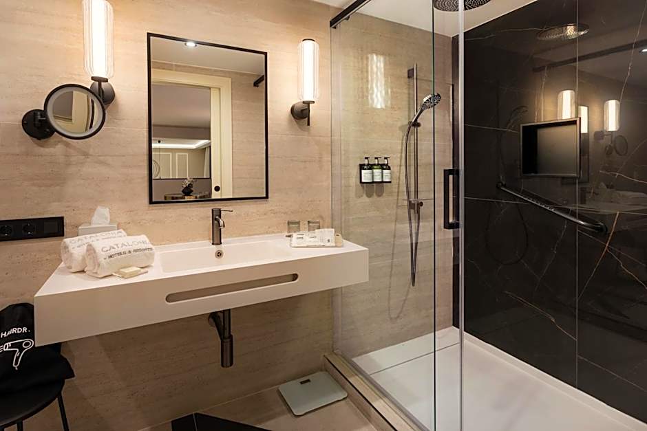 Catalonia Puerta Del Sol