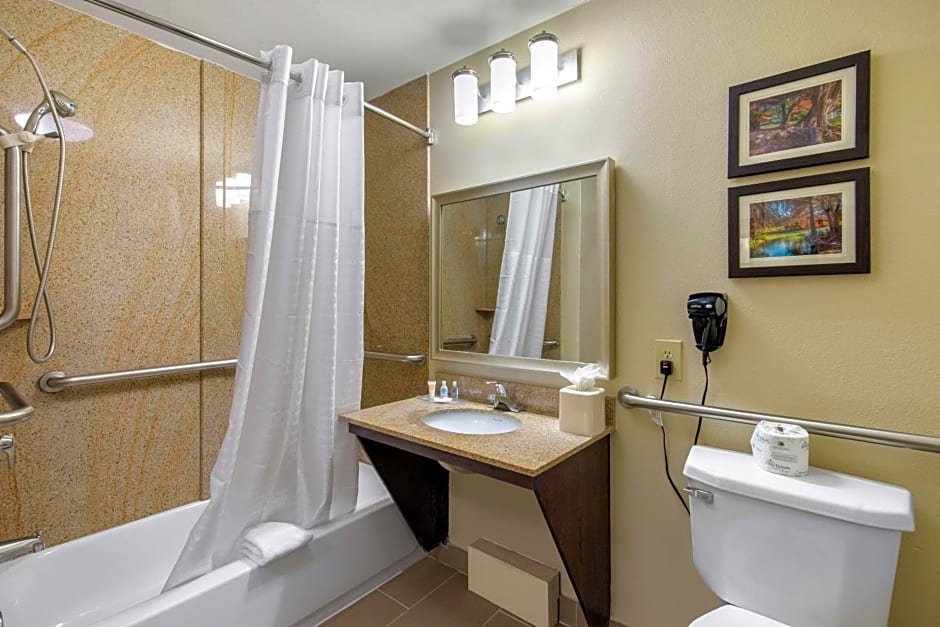 Comfort Inn & Suites Cedar Hill Duncanville