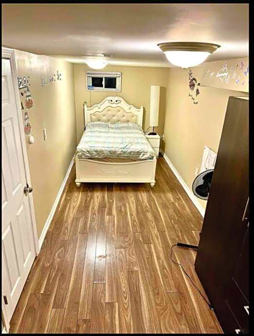 Private room with TVnetflix and free parking