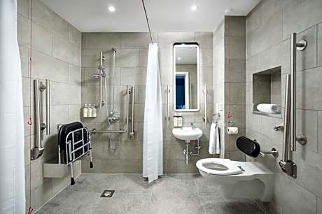 Standard Twin Room - Disability Access