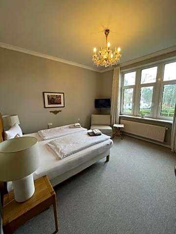 Hotel & Restaurant Raueneck