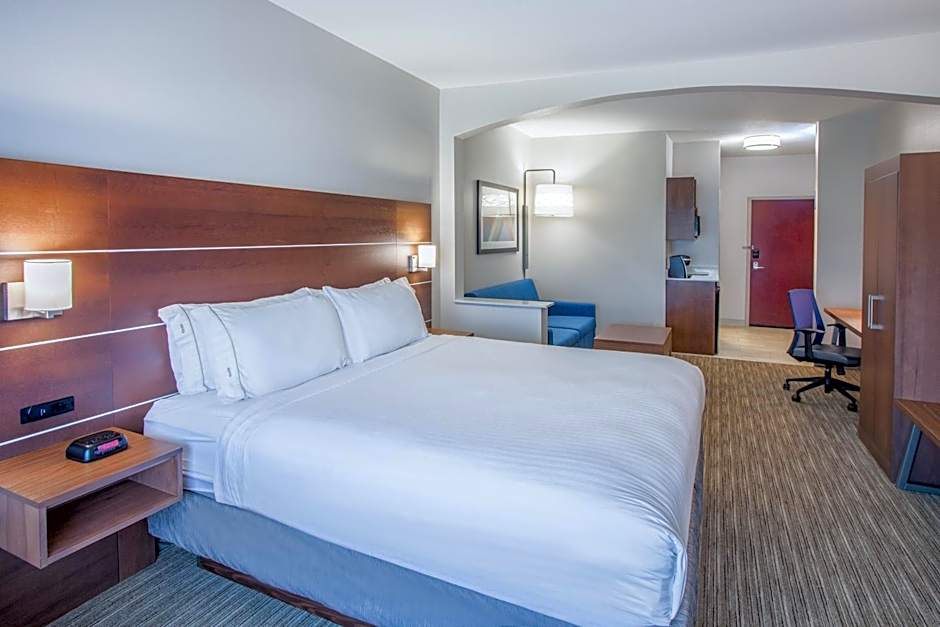 Holiday Inn Express & Suites Texarkana by IHG