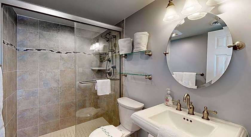 Marigot Beach Suites