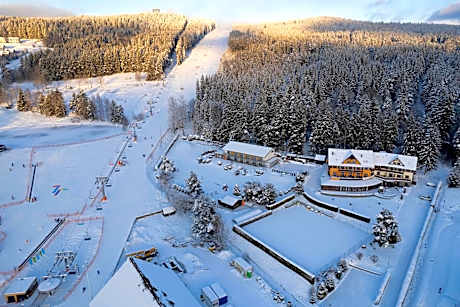 Hotel SLUNEČNÁ LOUKA