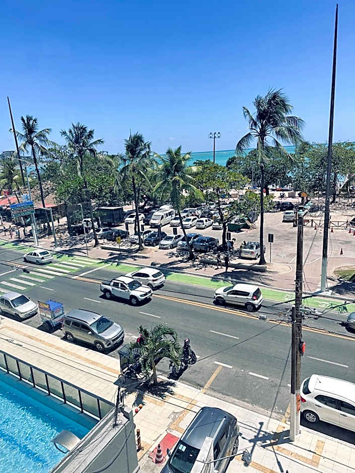 Vista única à BEIRA-MAR na praia de pajuçara com dois quartos- Apto 302