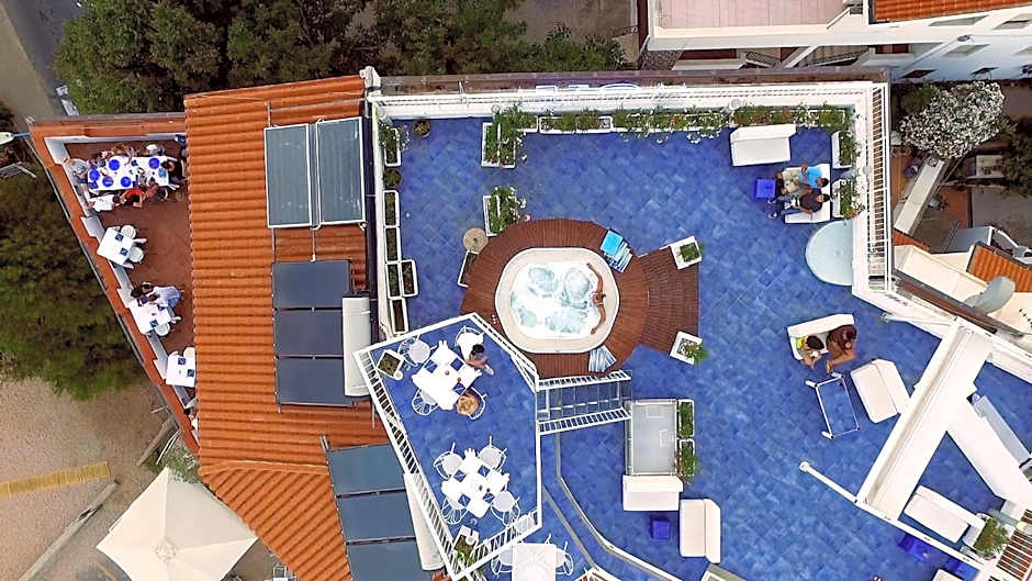 BUE MARINO Hotel & Roof Lounge