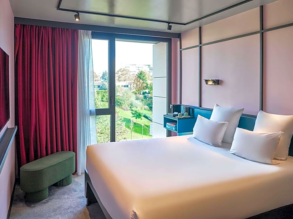 TRIBE Lyon Croix Rousse