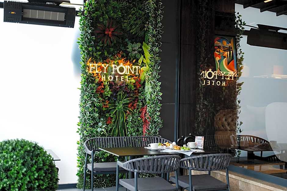 Fly Point Airport Hotel