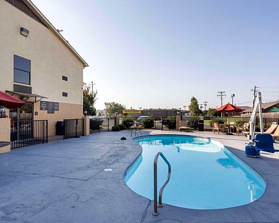 Quality Inn Olive Branch