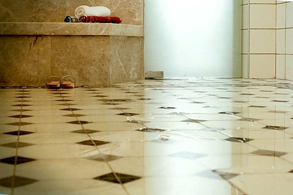 İsa Begov Hamam Hotel