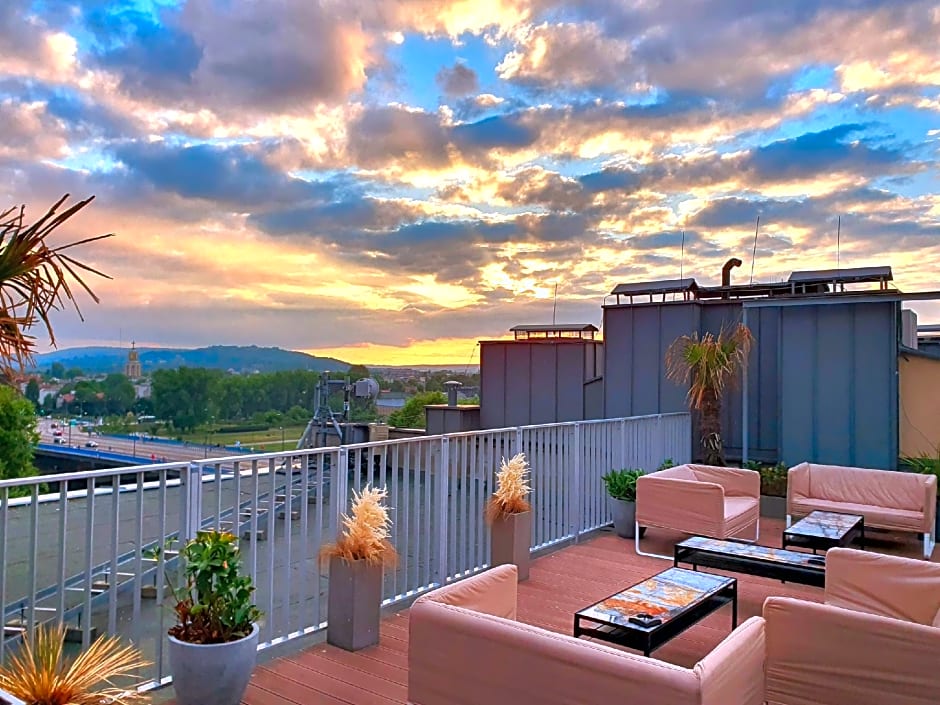 Holiday Suites Cracow