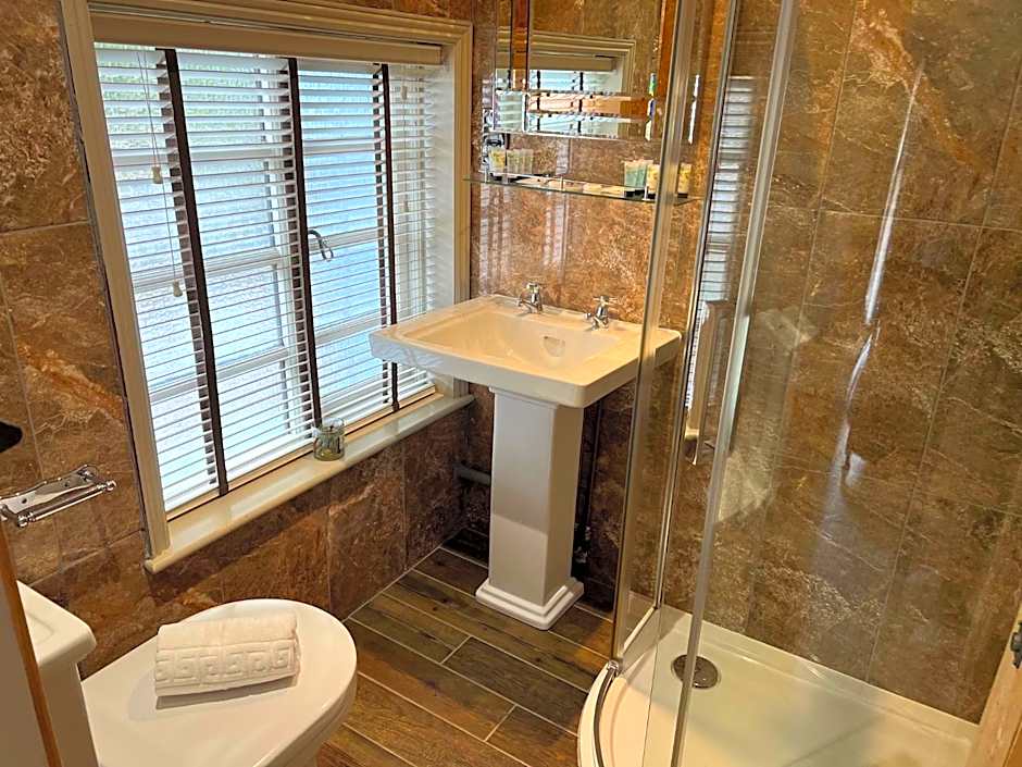 The Bridge House Restaurant and Hotel