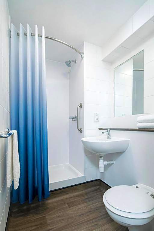 Travelodge Lancaster M6