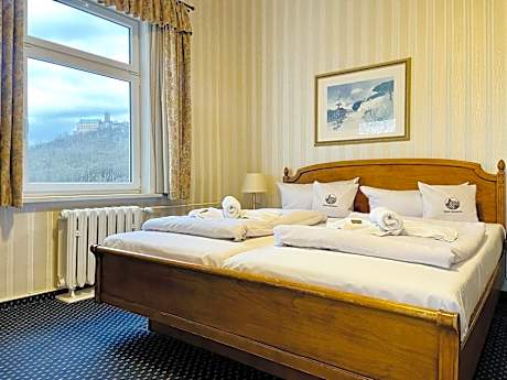 Double Room with Mountain View