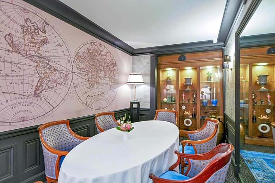 Maison Astor Paris Curio Collection by Hilton