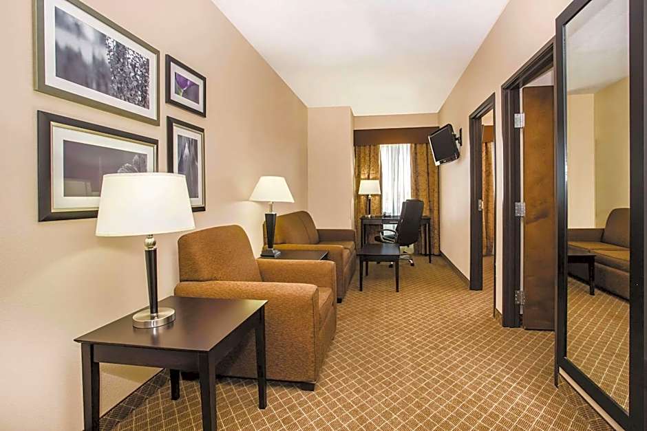 La Quinta Inn & Suites by Wyndham Ely