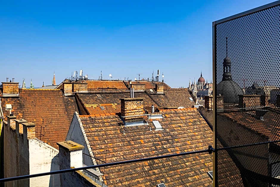 Carlton Hotel Buda Castle