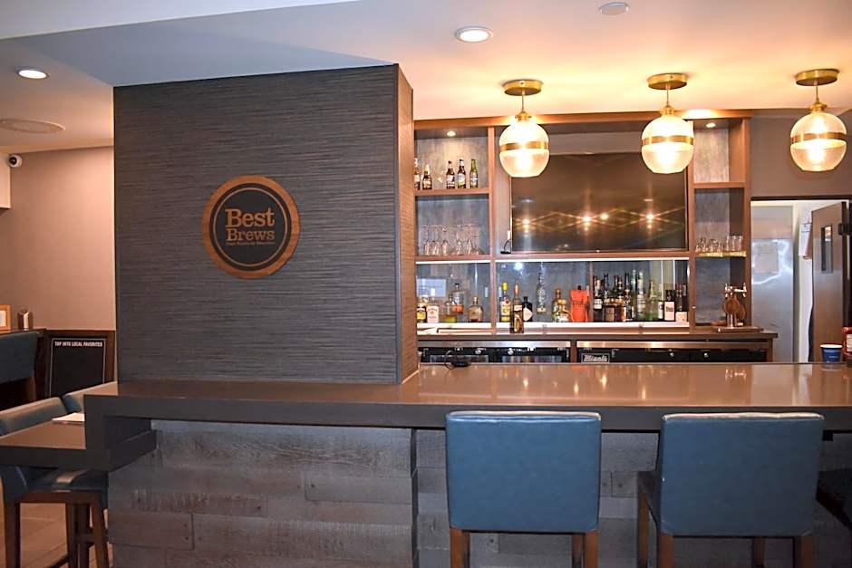 Four Points by Sheraton Chicago Westchester/Oak Brook