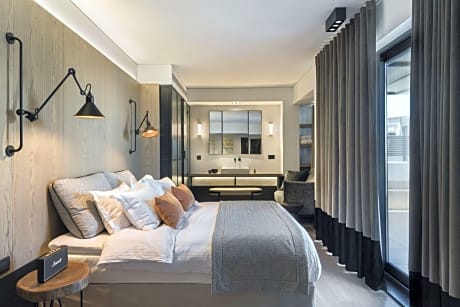 Design Loft, Acropolis View (1 Queen Bed)