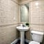 Bay Ridge ApartHotel
