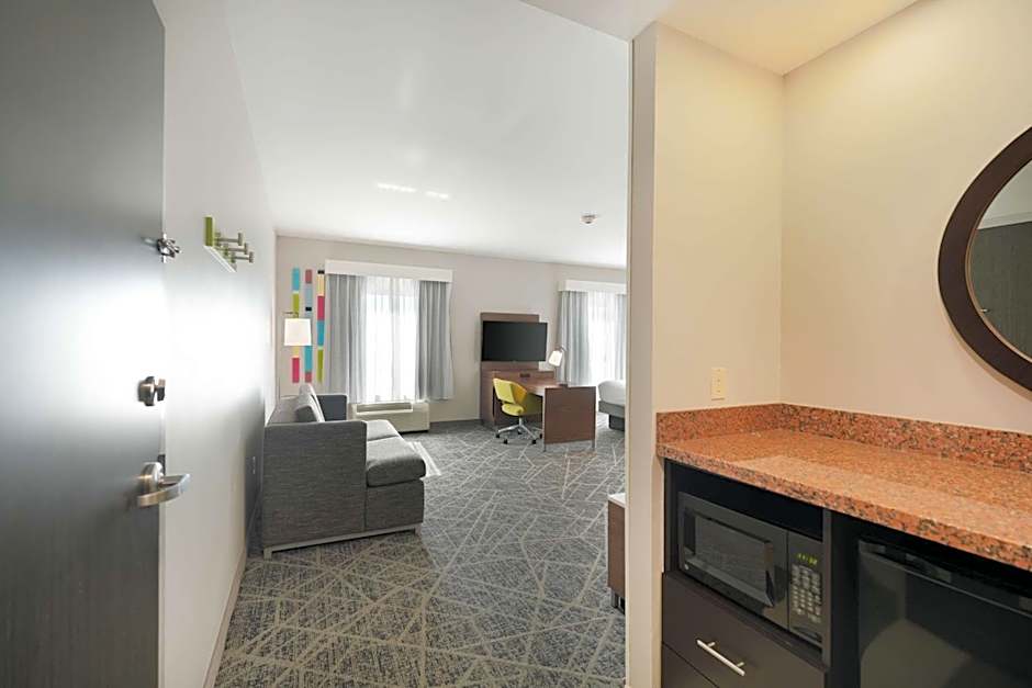 Hampton Inn By Hilton And Suites Tulsa Central