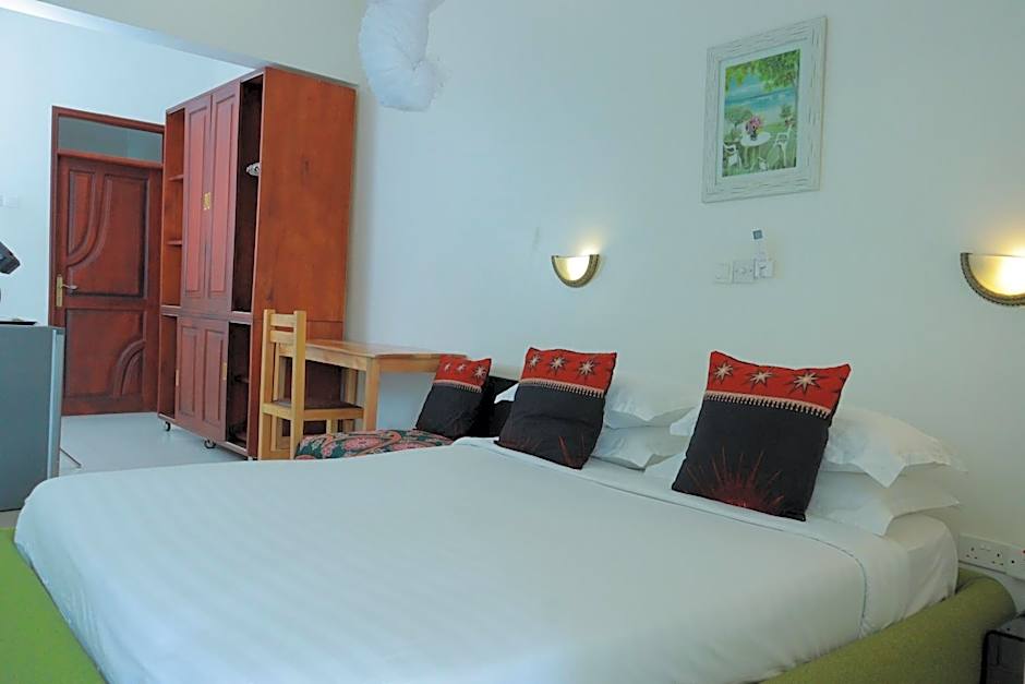 Mowicribs Hotel and Spa
