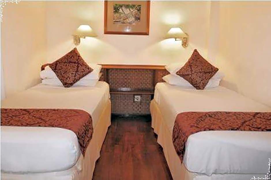 Club Bali Family Suites @ Legian Beach