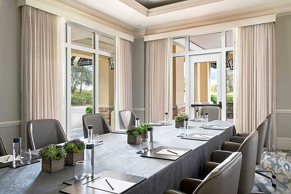 The Ritz-Carlton Naples, Tiburón