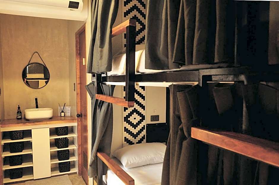 Beach People Hostel Bantayan Island