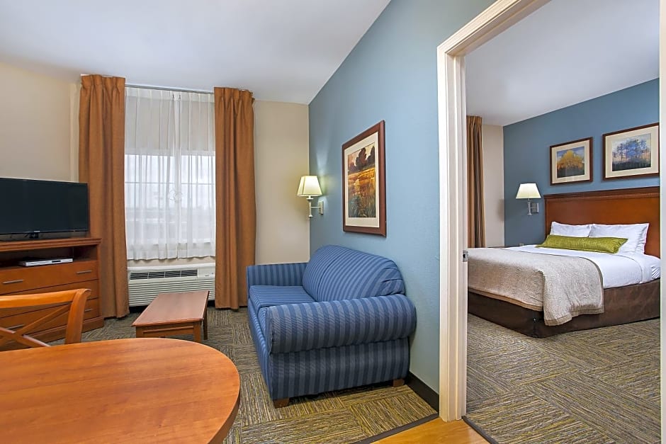 Candlewood Suites Tuscaloosa, an IHG Hotel