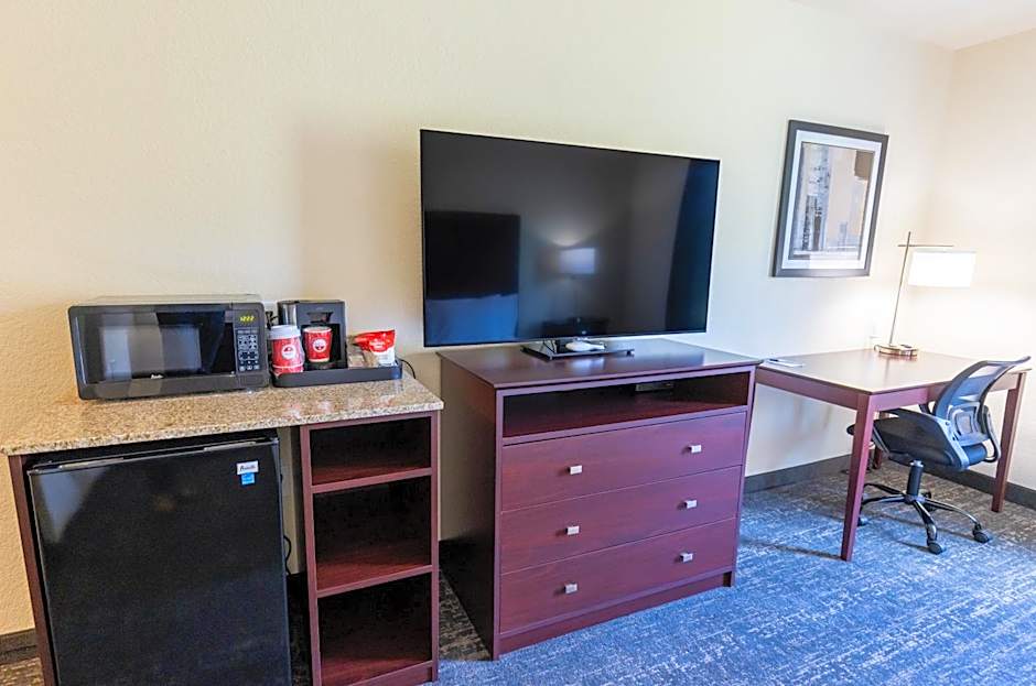 Cobblestone Inn & Suites - Winters