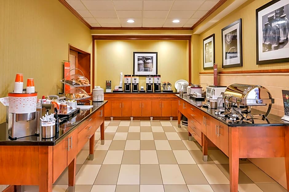 Hampton Inn By Hilton Emporia