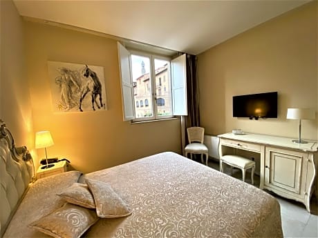 Superior Double Room with City View