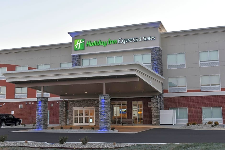 Holiday Inn Express & Suites - Madisonville