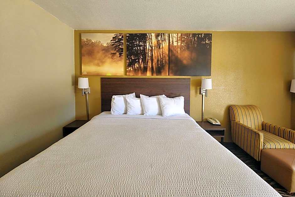 Days Inn by Wyndham Leesville