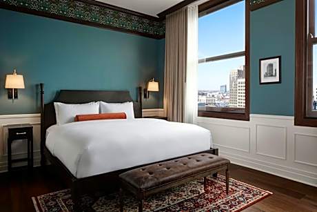One-Bedroom King Suite with City View