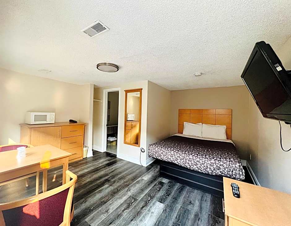 Borden Inn and Suites