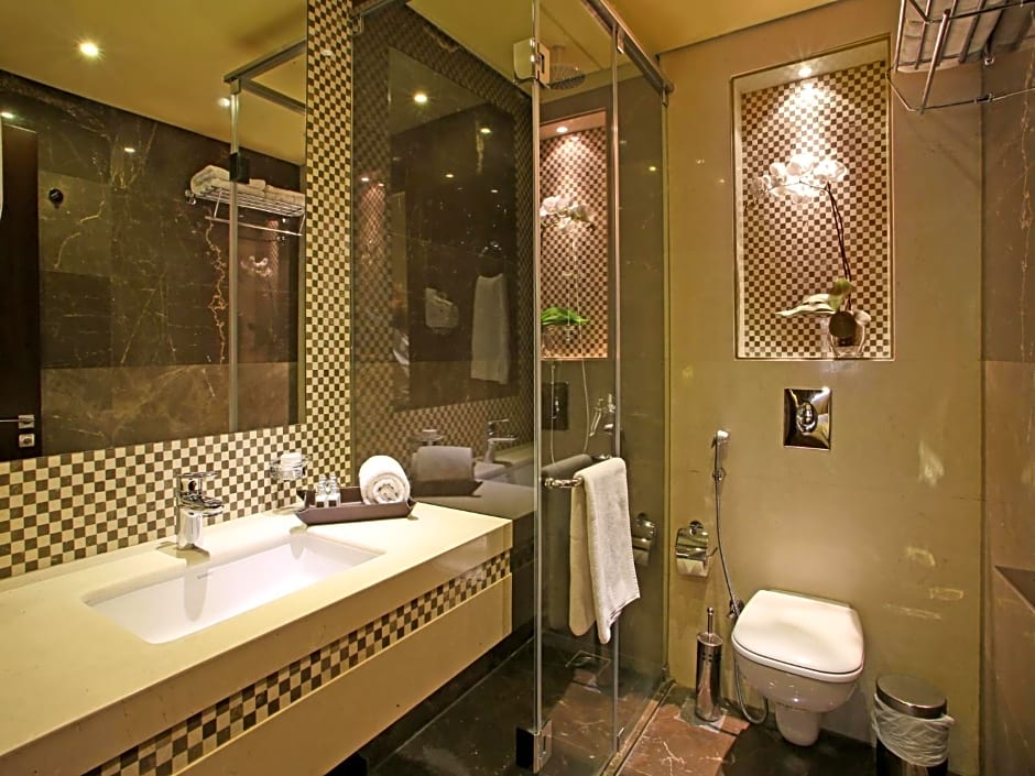 Lancaster Suites Raouche