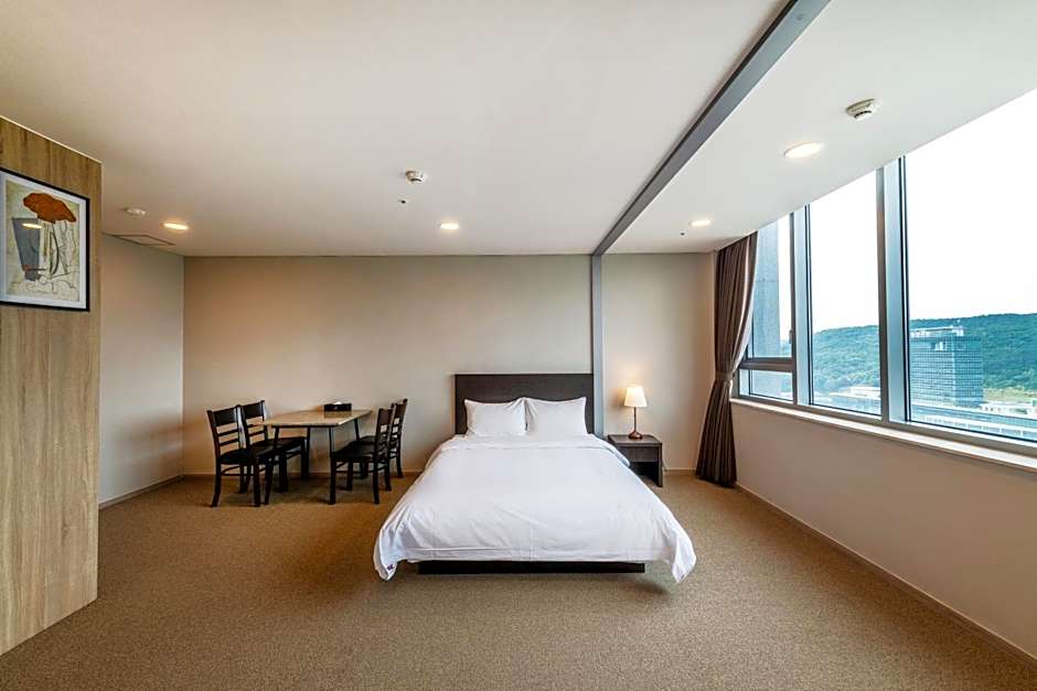 The Triny Urban Suites
