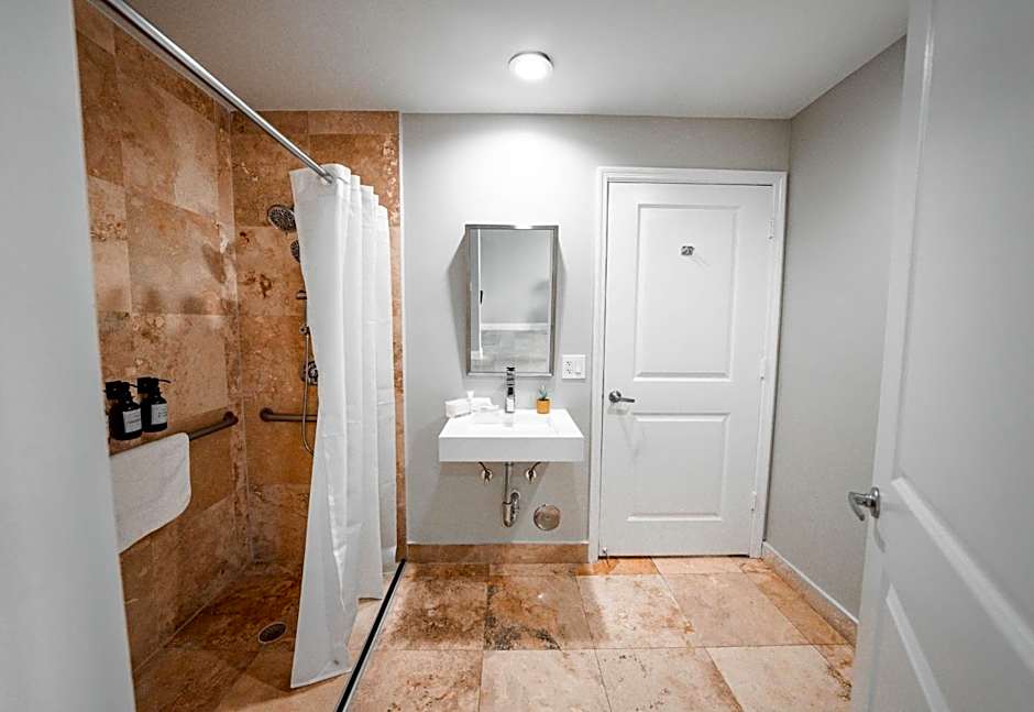 Nuvo Suites Hotel - Miami / Doral