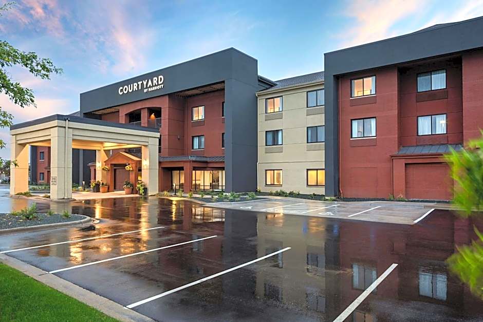 Courtyard by Marriott Minneapolis St. Paul/Roseville