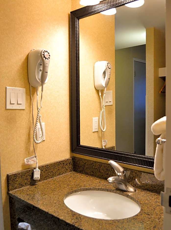 Amenida Residences, Calgary