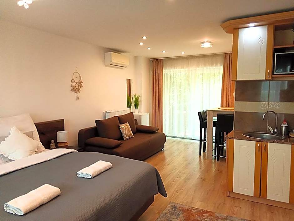 Orient Apartmanház