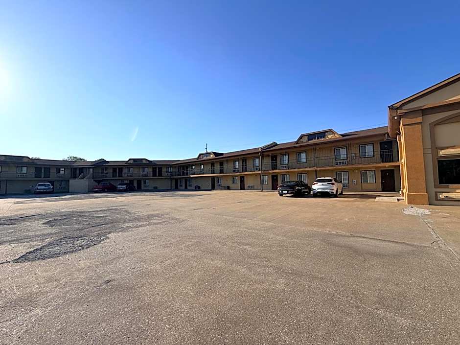 Regal Inn Coffeyville KS US 169