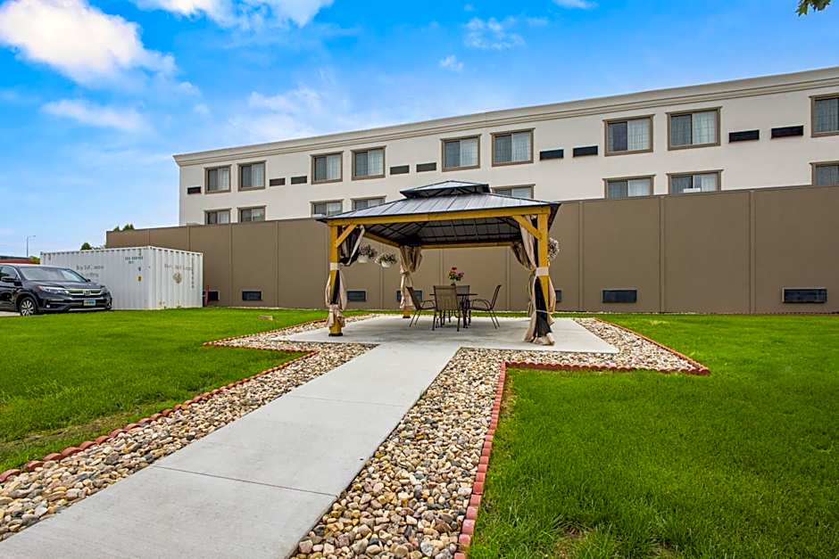 Crossroads Hotel and Huron Event Center