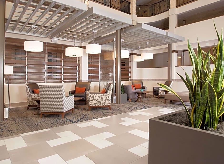 Embassy Suites by Hilton Bloomington / Minneapolis