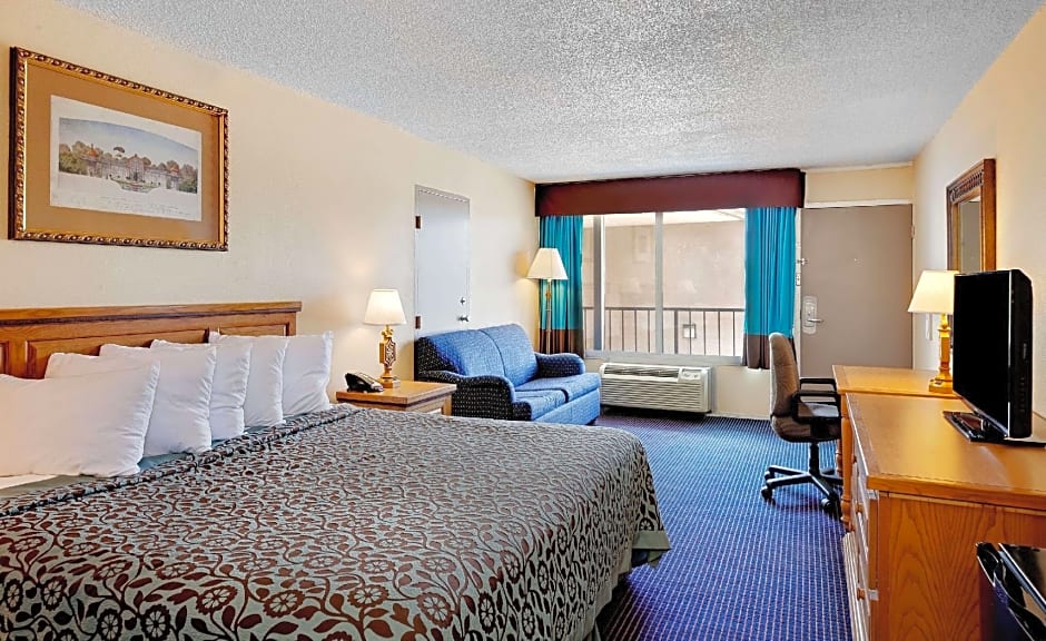 Days Inn by Wyndham Lafayette Near Lafayette Airport