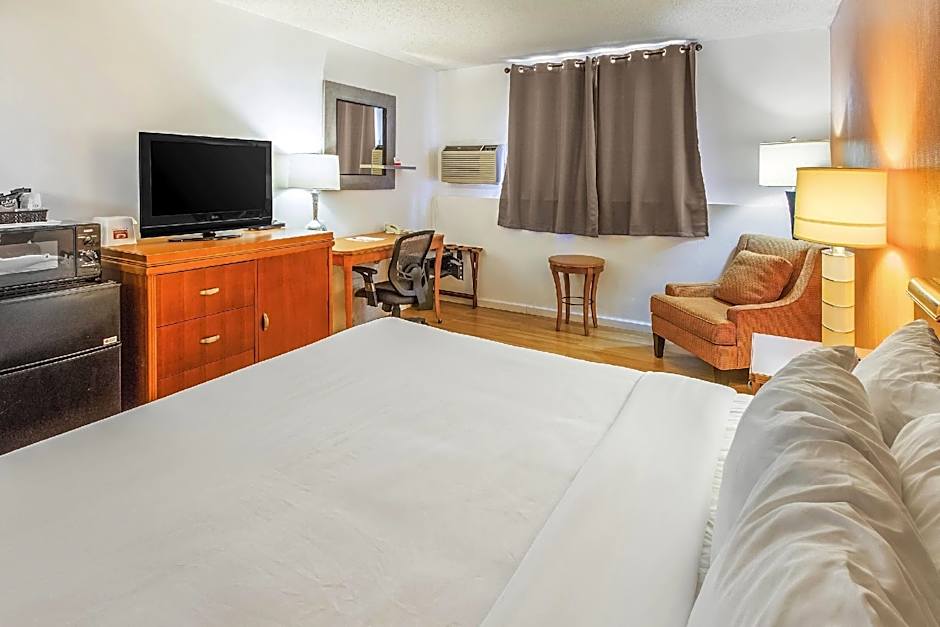 Econo Lodge Alliance