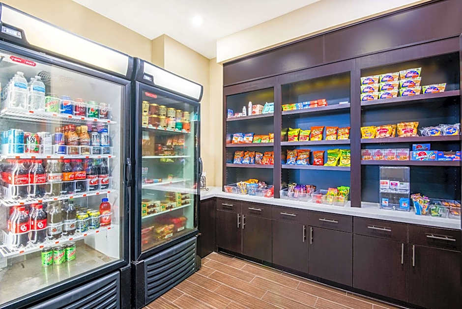 La Quinta Inn & Suites by Wyndham Clinton Historic Route 66