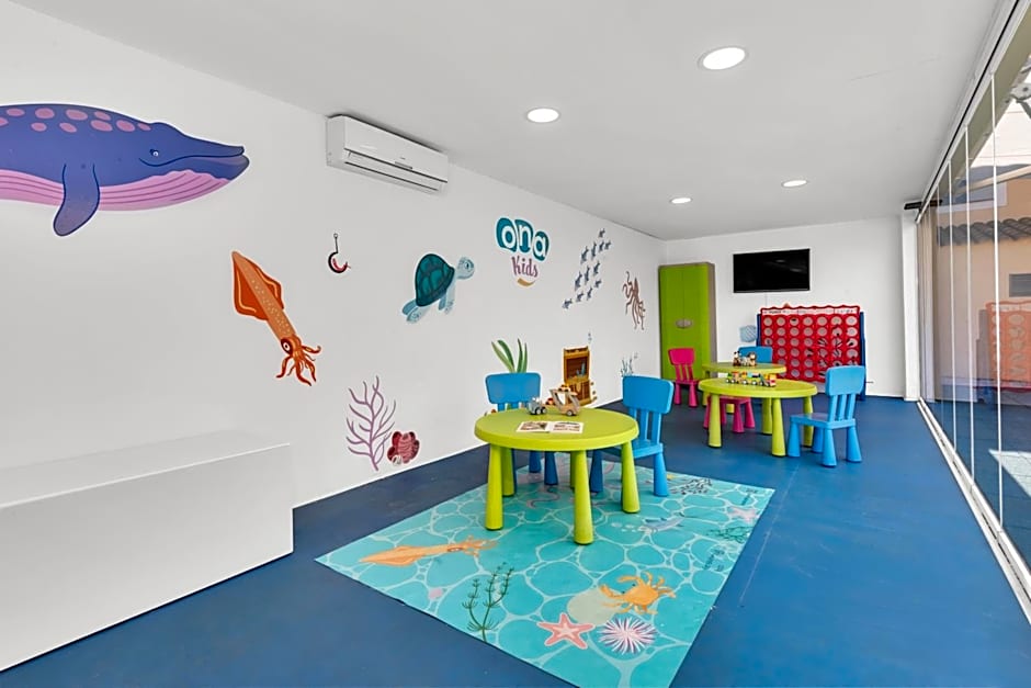Aparthotel Ona Cala Pi Club